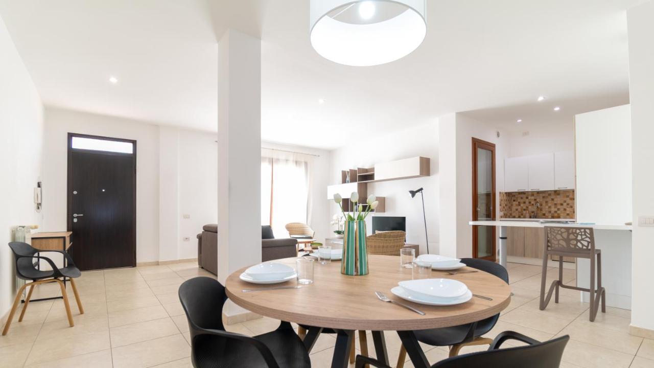 Sardinianworld - Xenia Boutique Tirso Apartment โอริสตาโน ภายนอก รูปภาพ