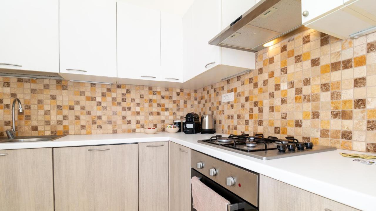 Sardinianworld - Xenia Boutique Tirso Apartment โอริสตาโน ภายนอก รูปภาพ