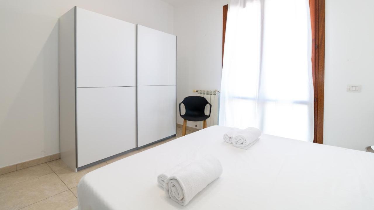 Sardinianworld - Xenia Boutique Tirso Apartment โอริสตาโน ภายนอก รูปภาพ